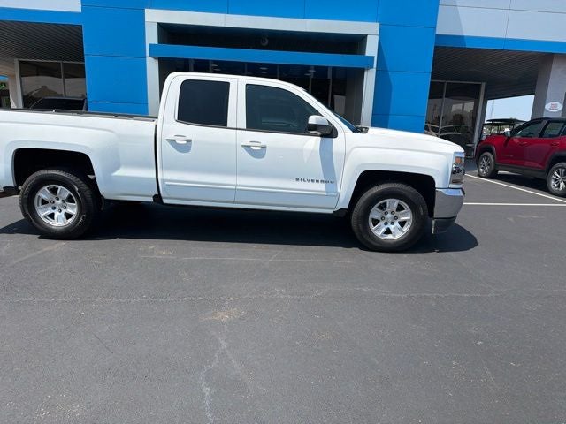 2018 Chevrolet Silverado 1500 — rear three-quarter view
